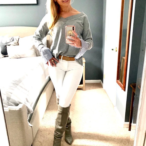 V Neck Bell Sleeve Sweater - Picture 3 of 8